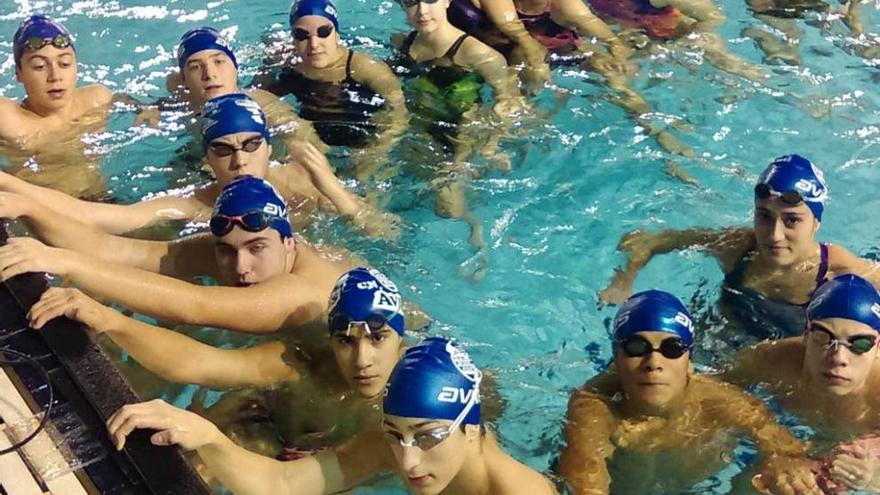 Dos míninas nacionales y ocho medallas del Avilés en el Grupo