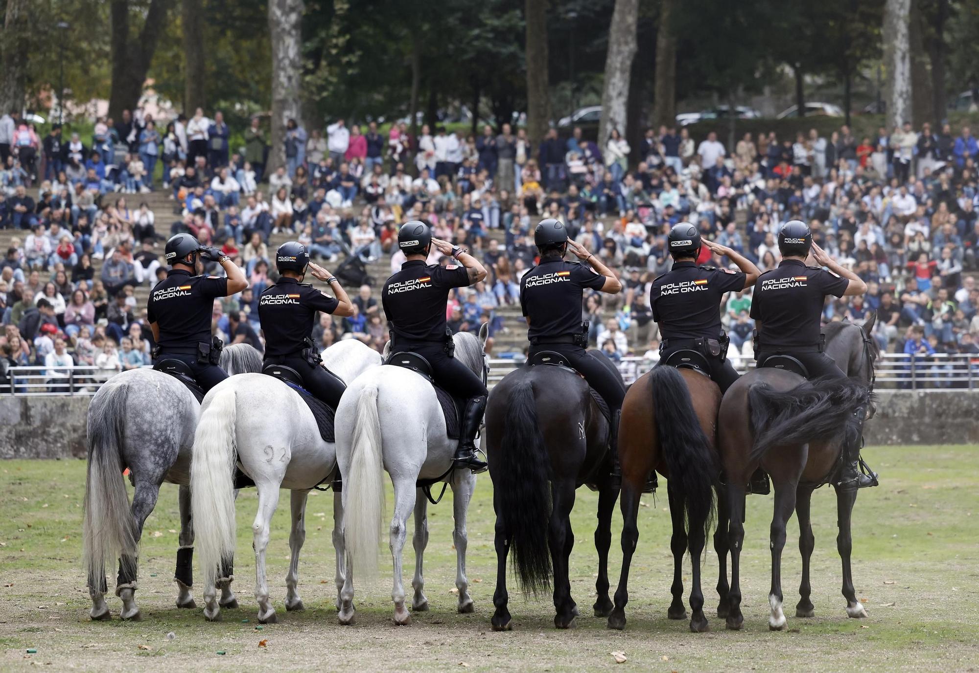 Exhibición de la Policía Nacional en el auditorio de Castrelos en Vigo
