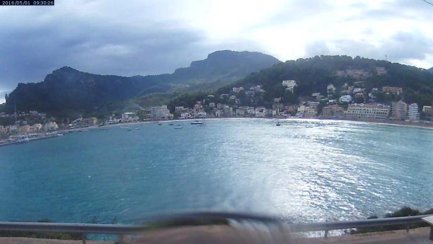 Port de Sóller am Sonntagmorgen.