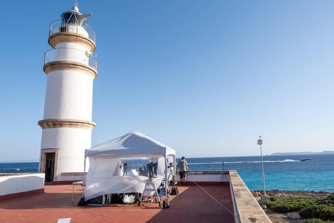 Así se vivió el eclipse solar total en el Faro de ses Salines