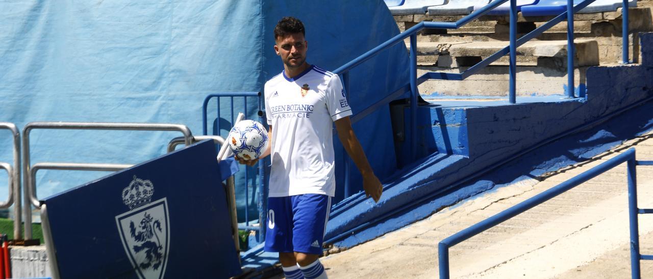 Álvaro Giménez, en su presentación oficial en La Romareda.