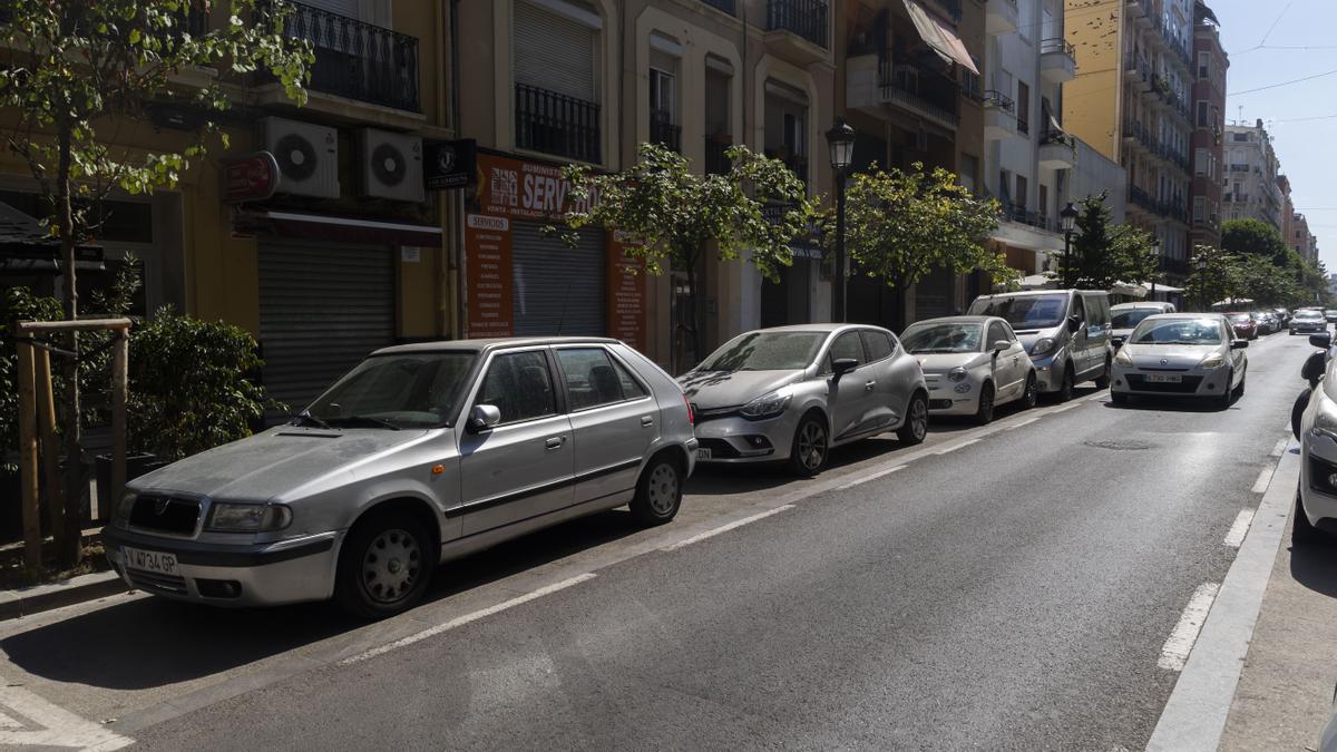 Zona de aparcamiento normal en Russafa.