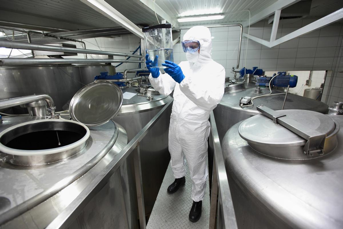 Denuncian una creciente desregulación en la industria química de la UE