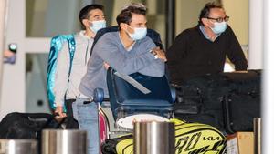 Custodia policial a l’arribada dels tennistes a Austràlia