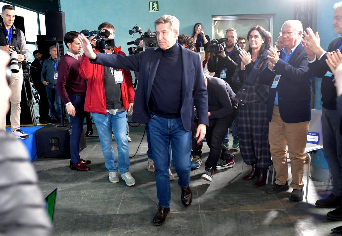 Alberto Núñez Feijóo, a su llegada este sábado a la interparlamentaria del PP