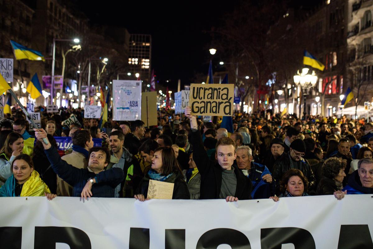 Manifestación en Barcelona del primer aniversario de la guerra de Ucrania