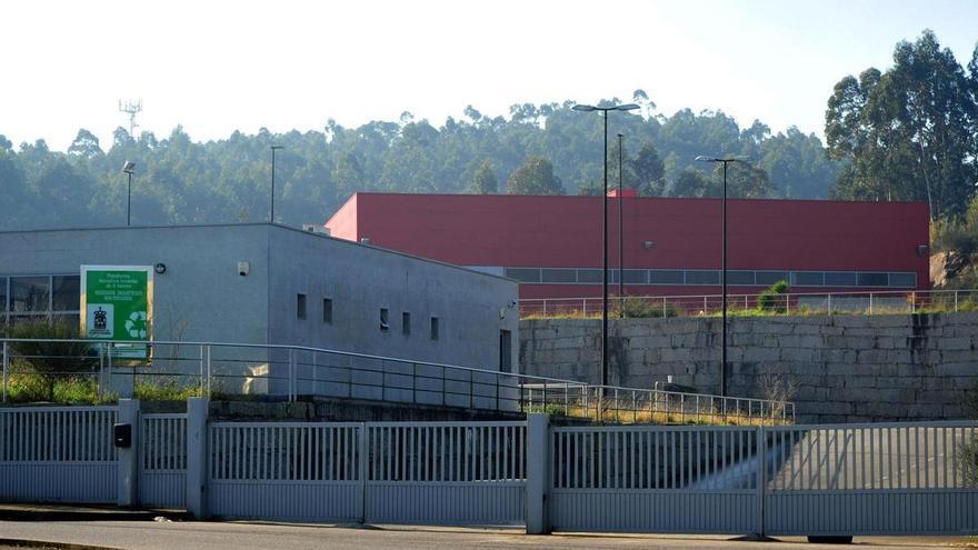 Cuatro millones de euros públicos cerrados a cal y canto en Cambados