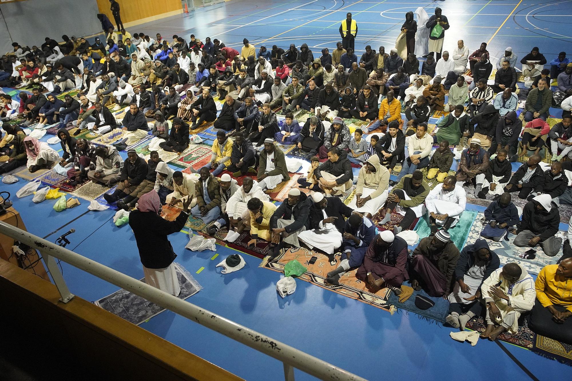 Pregàries i «iftars» comunitaris per donar la benvinguda al Ramadà