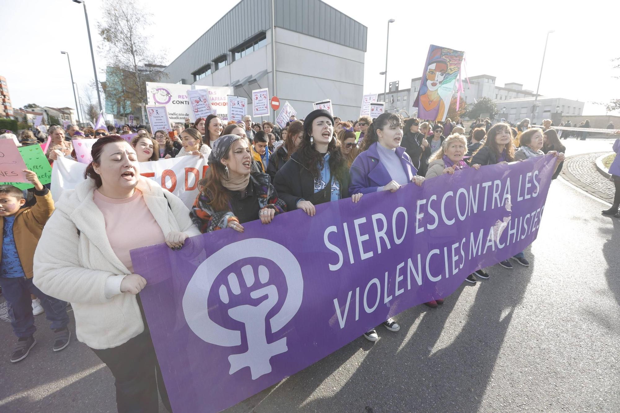 Así fue la manifestación del 25N en Pola de Siero