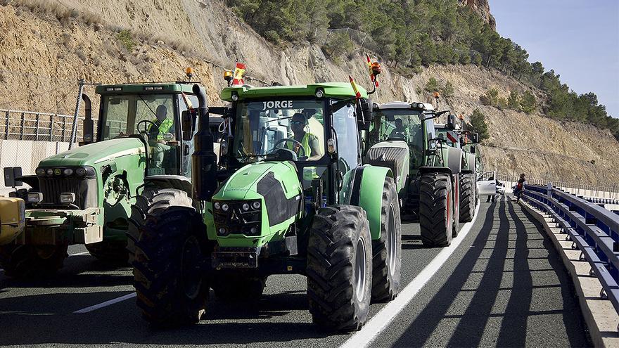 Sánchez debe dar soluciones al campo ya