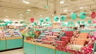 La nueva tienda 'low cost' de origen danés que aterriza en Madrid centro: maquillaje y snacks a precios bajísimos