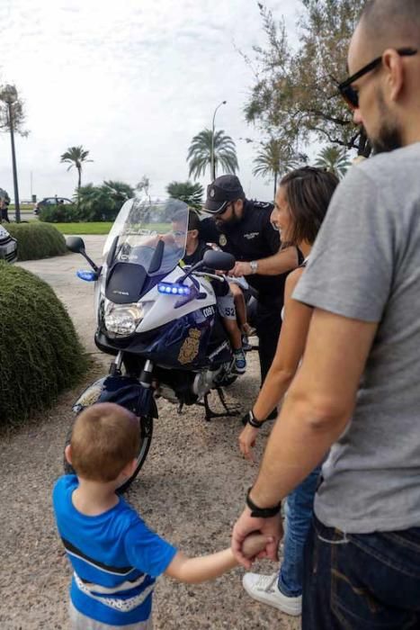 Diada de la Policía Nacional en el Parc de la Mar