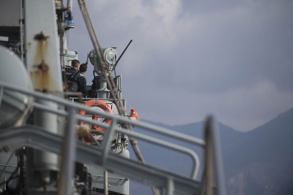 La Armada simula el accidente de un submarina para rescatar a su tripulación