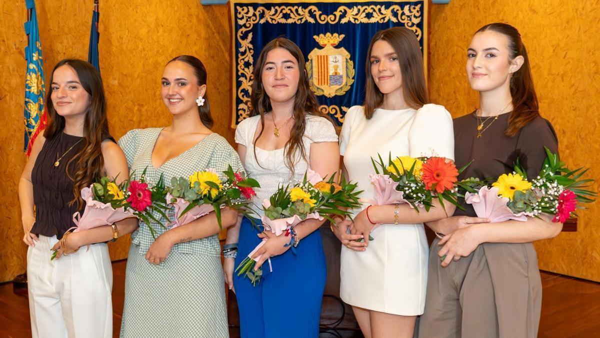 Eva, Reyes, Estefanía, Fabiola y Helena son las aspirantes a Reina de las Fiestas de Santa Pola
