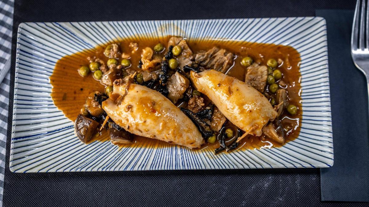 Los calamares rellenos del bar Iberia.