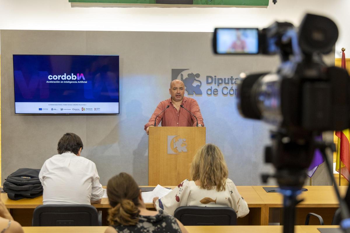 Gabriel Duque, en la presentación del programa.