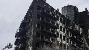 Así está por dentro el edificio que se quemó en el barrio valenciano de Campanar