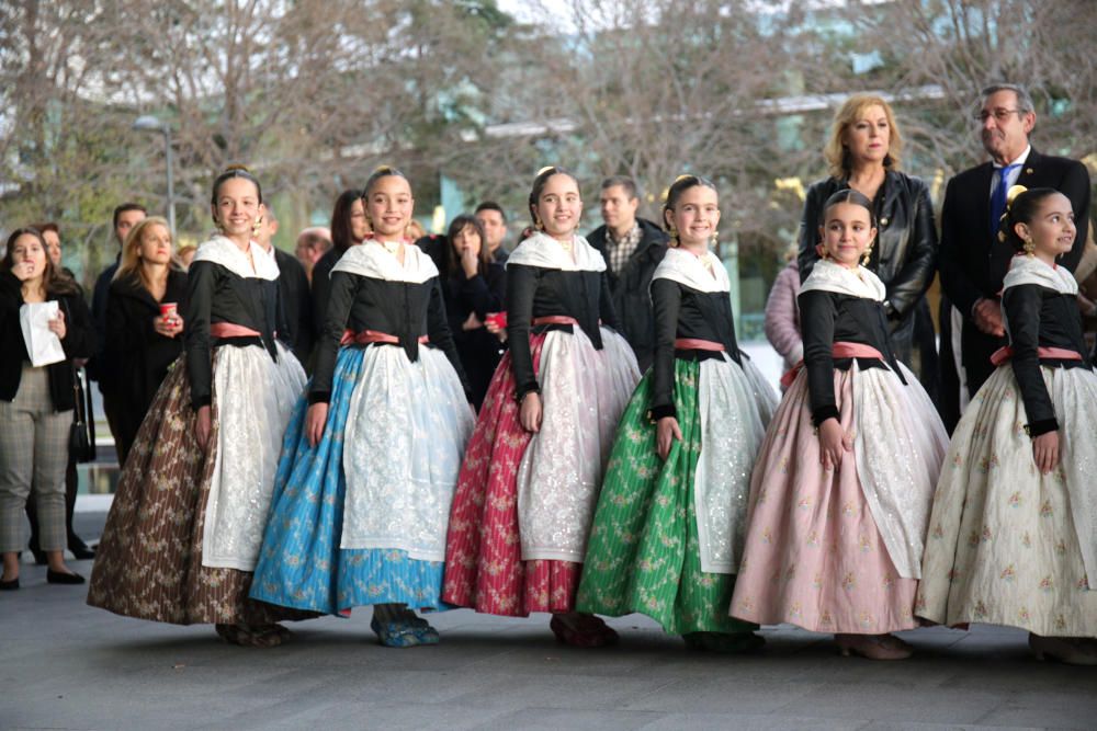 Estreno del jubón negro de la corte de la fallera mayor infantil 2019