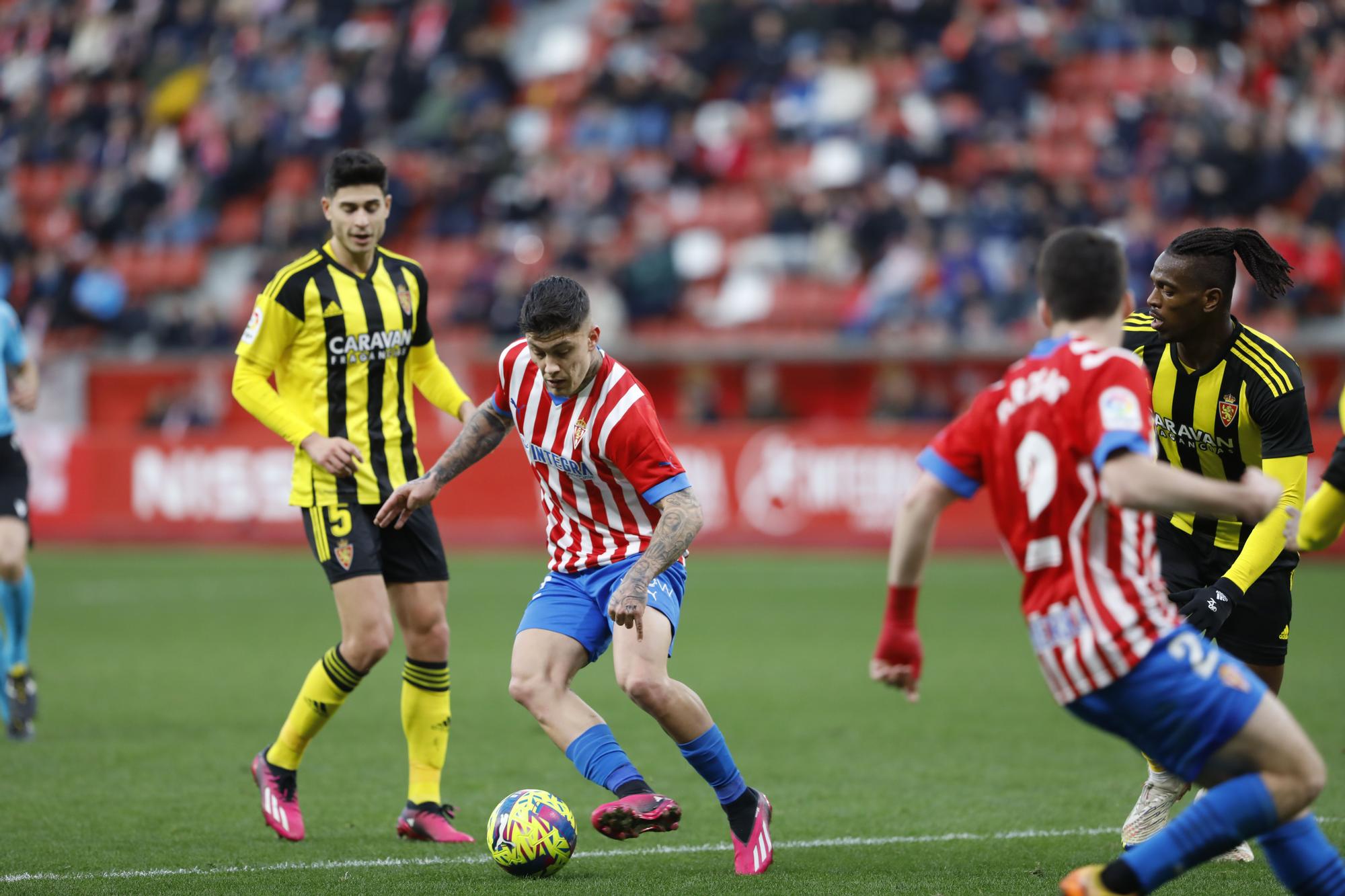 EN IMÁGENES: El encuentro entre el Sporting y el Real Zaragoza