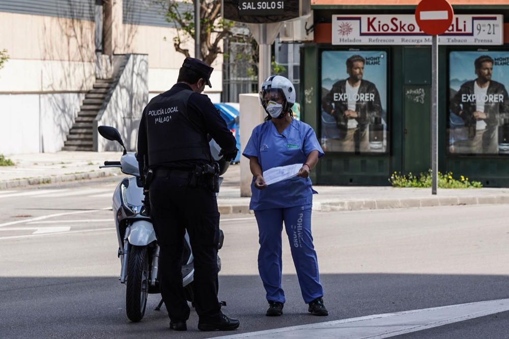 Controles de tráfico de la Policía Local en la avenida de las Américas.