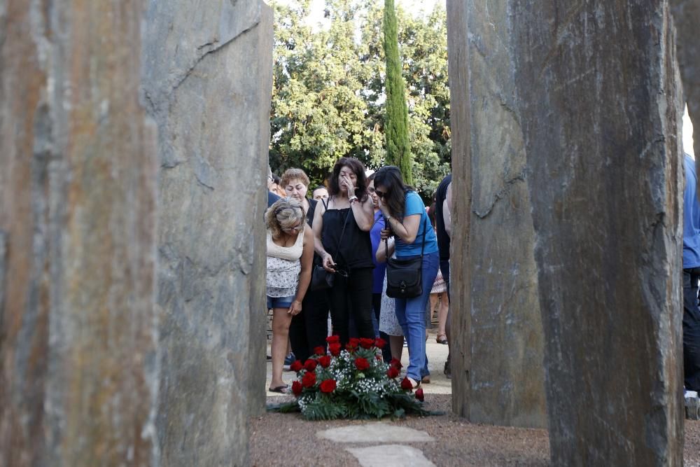 Inauguración del monumento homenaje a las víctimas del metro en el décimo aniversario del accidente