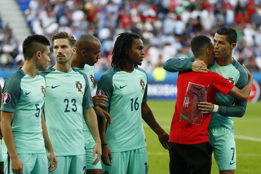 Un fan de Cristiano se cuela en la previa del Port