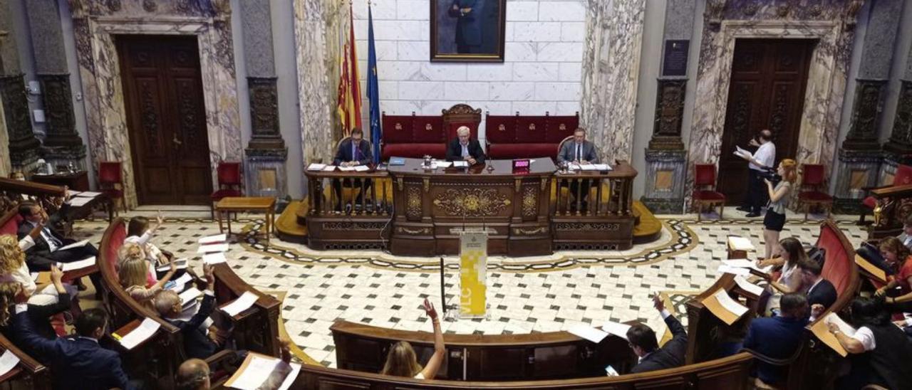 El pleno aprobó la moción del 
PP por unanimidad. levante-emv