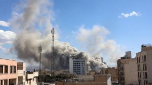 Segundo día de bombardeos de Estados Unidos e Israel sobre Teherán