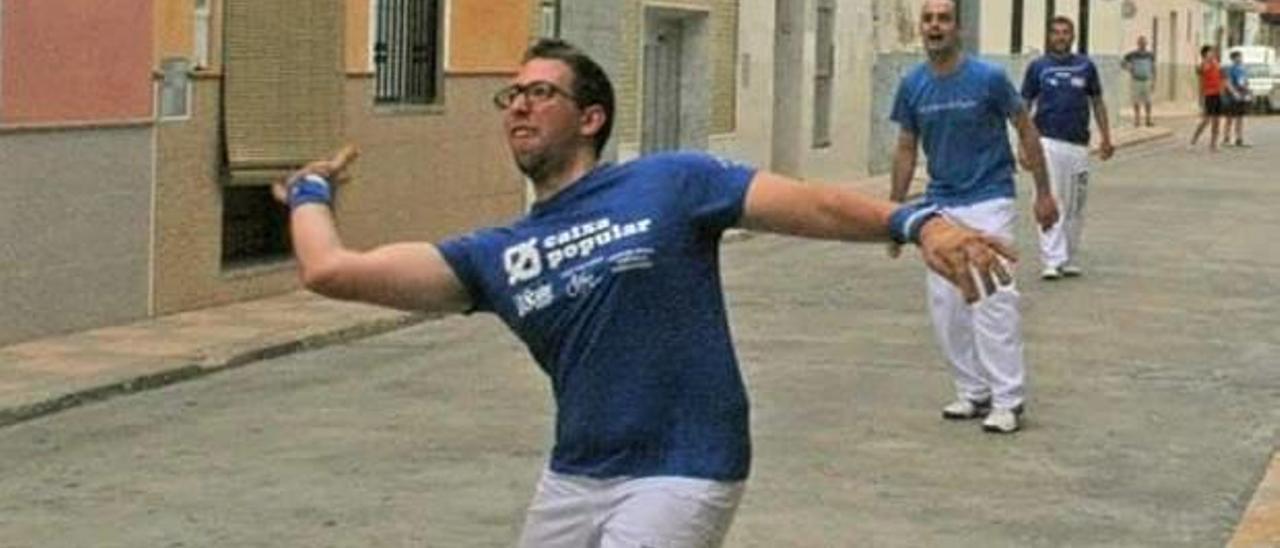 Una partida celebrada en las calles de Carcaixent.