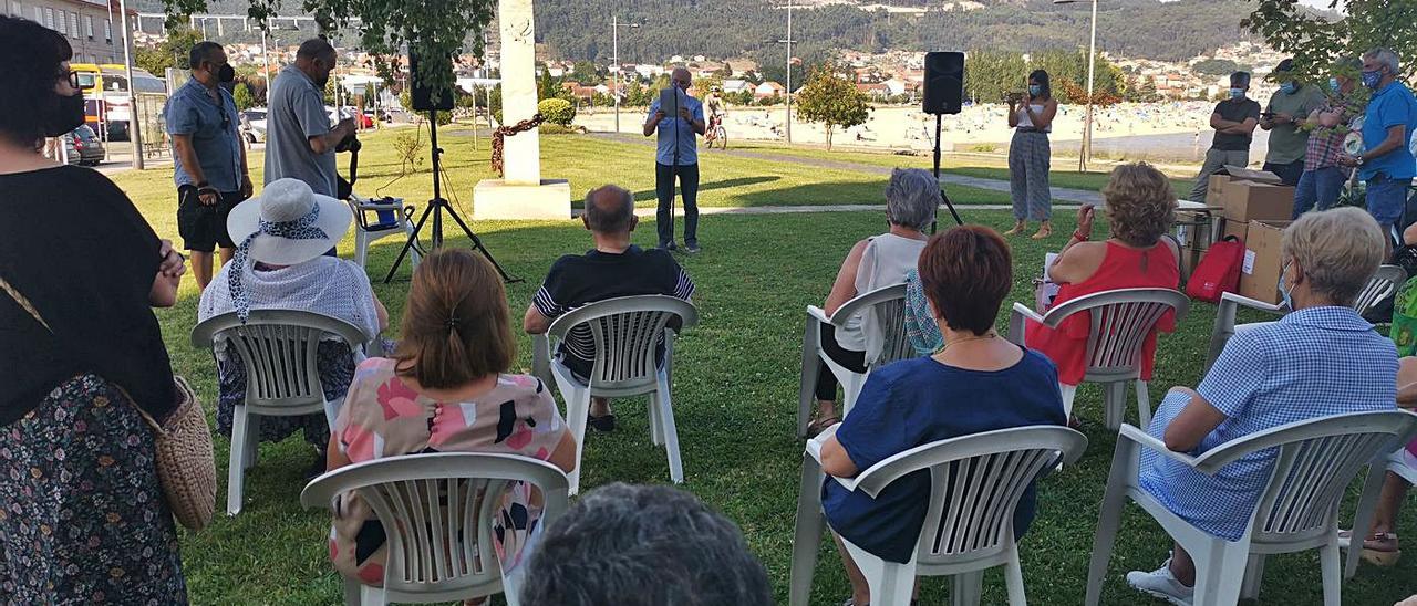 Recital de poesía pola memoria en Moaña. | S.Á.