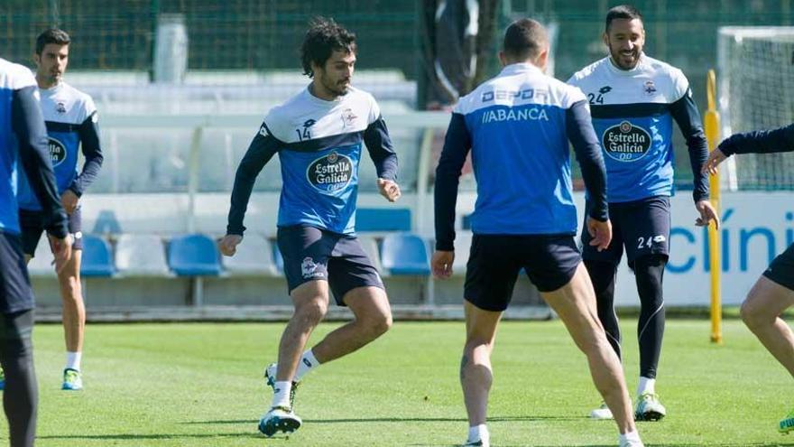 Alejandro Arribas durante un entrenamiento en Abegondo.