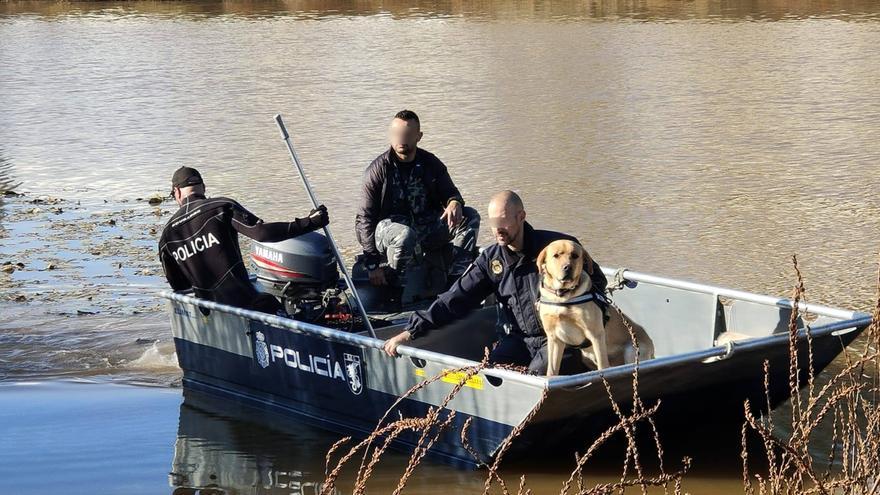 Scottex, el perro policía que encontró el cadáver de Pablo Sierra en el río Guadiana
