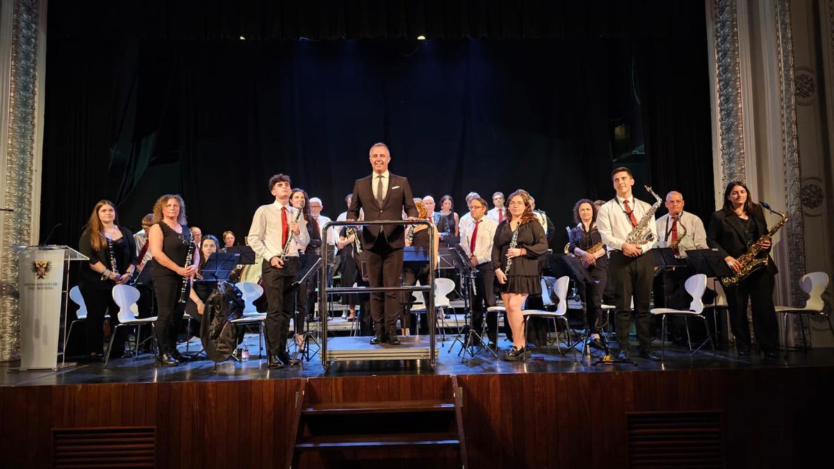La Banda de Música de Villaviciosa.