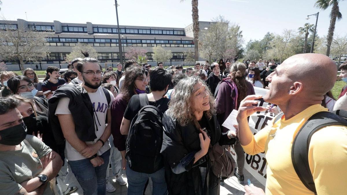 Protesta en la UIB.