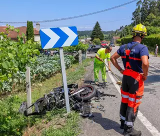 Dos motoristas heridos tras sufrir un accidente de tráfico en Meaño