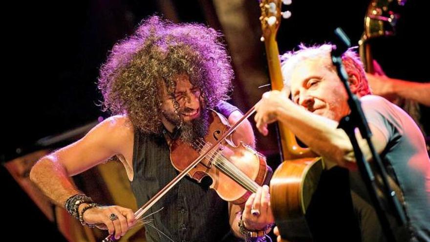 El violinista Ara Malikian i el guitarrista argentí Fernando Egozcue fa 15 anys que col·laboren