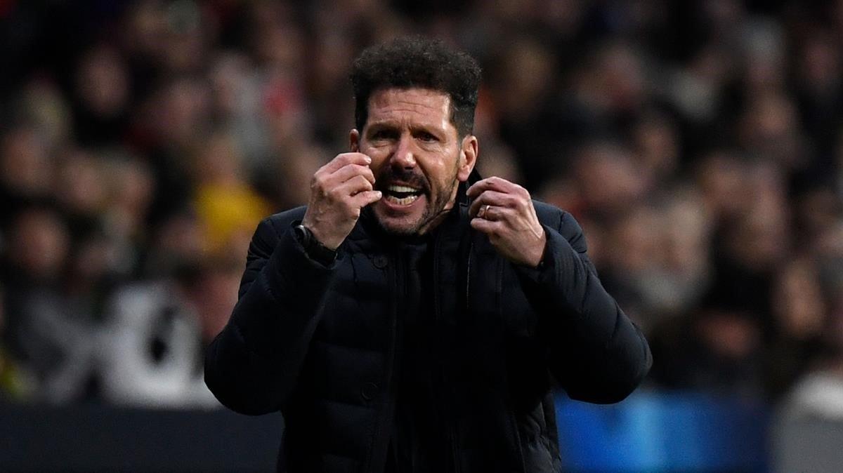 jmexposito51330742 atletico madrid s argentinian coach diego simeone gestures d191213202452