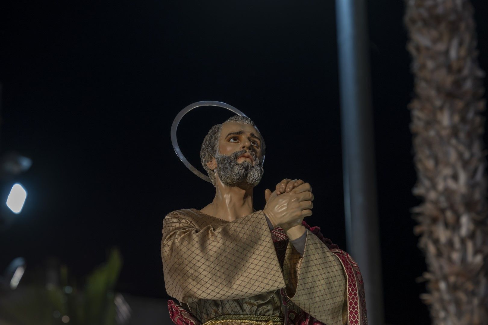 Las quince cofradías de la Semana Santa de Torrevieja recorrieron las calles en Viernes Santo