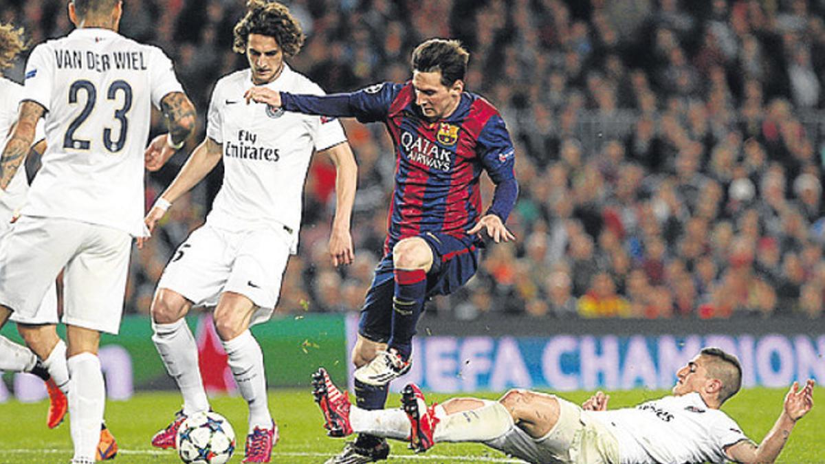 Leo Messi en acción durante el Barça-PSG