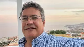 Cándido Moreno toma el relevo a Cristóbal Reyes en la presidencia de la Afilarmónica Ni Fú-Ni Fá