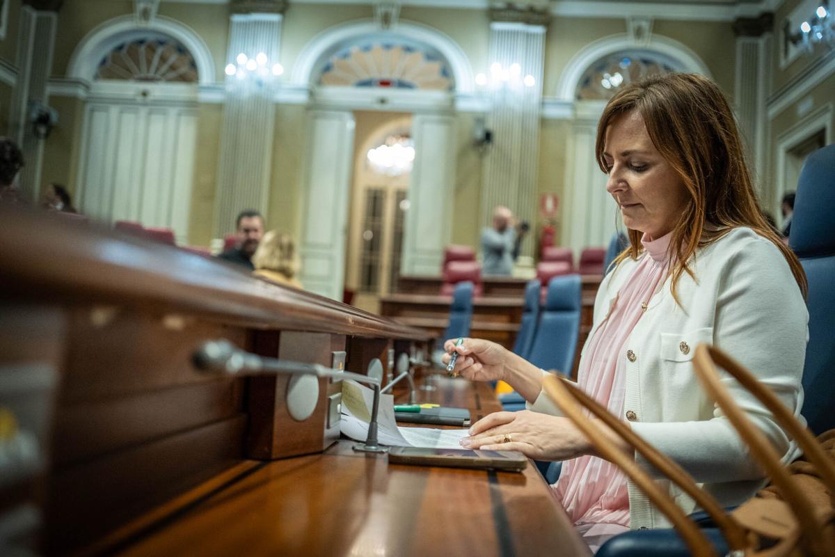 El presidente de Canarias, Fernando Clavijo Batlle, se reúne con los portavoces parlamentarios para valorar las medidas que puede impulsar el Gobierno de Canarias para hacer frente a las consecuencias que la guerra en Oriente Medio está generando en el Archipiélago; así como analizar las acciones aprobadas por el Gobierno de España y su incidencia en las islas