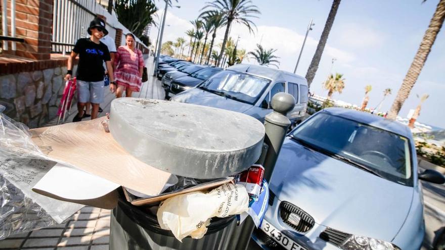 Echávarri culpa al PP de pagar 4.000 euros la hora de limpieza y tener sucia la ciudad