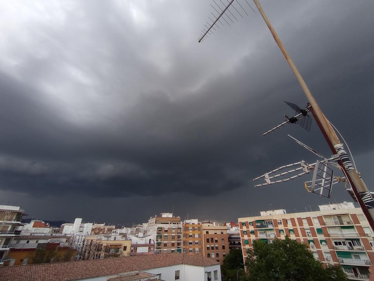 Nubes de tormenta sobre el cielo de Córdoba.