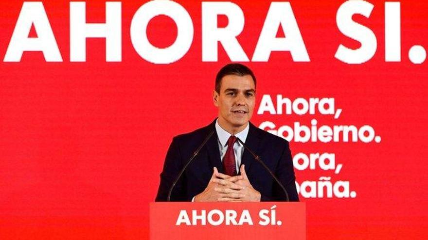 El PSOE promete prohibir la apología del franquismo y retirar las condecoraciones