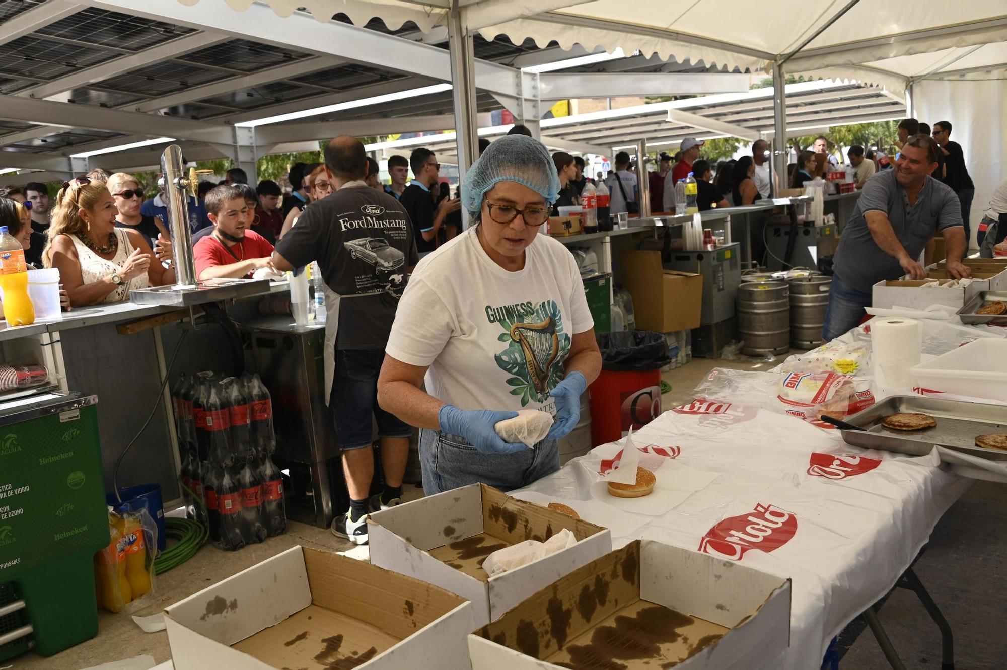 Así ha sido la fiesta de la hamburguesa en Crevillent