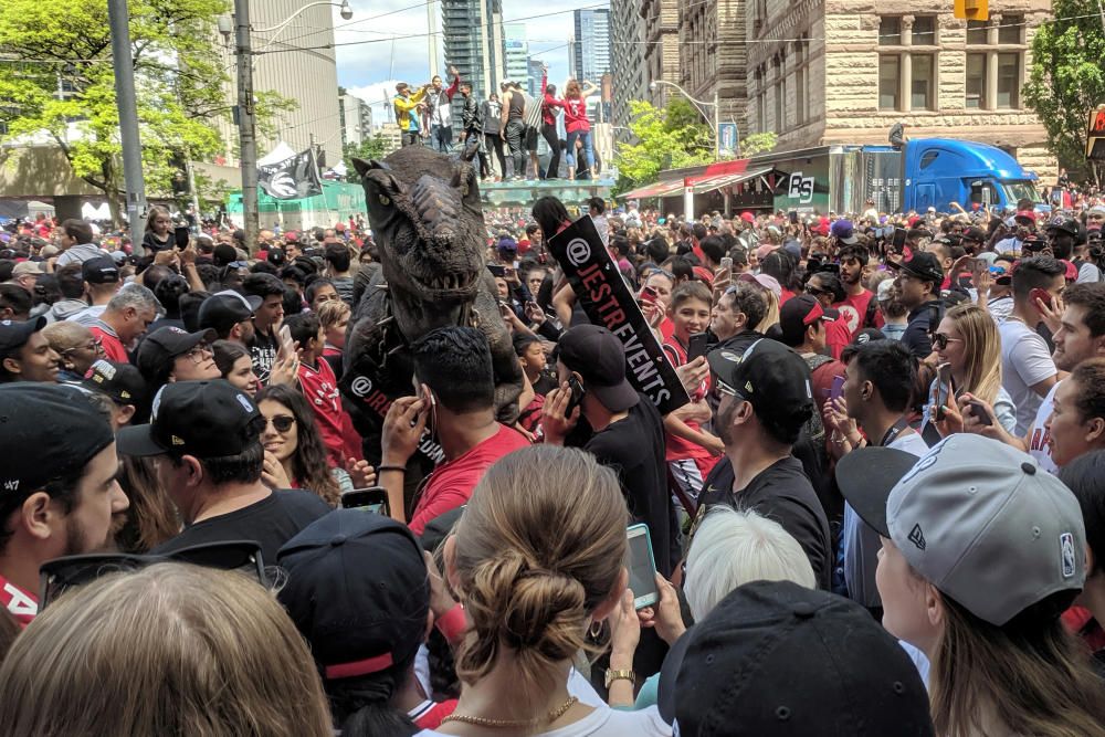 Los Raptors celebran el título de la NBA