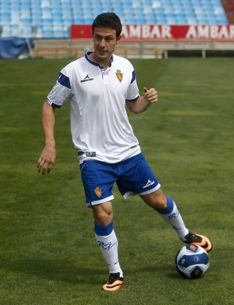 Fotogalería: Presentación de Ángelo Henríquez