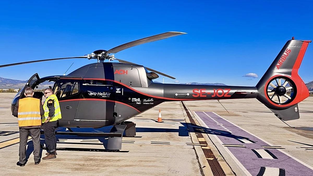 Un helicóptero, utilizado en este primer ensayo