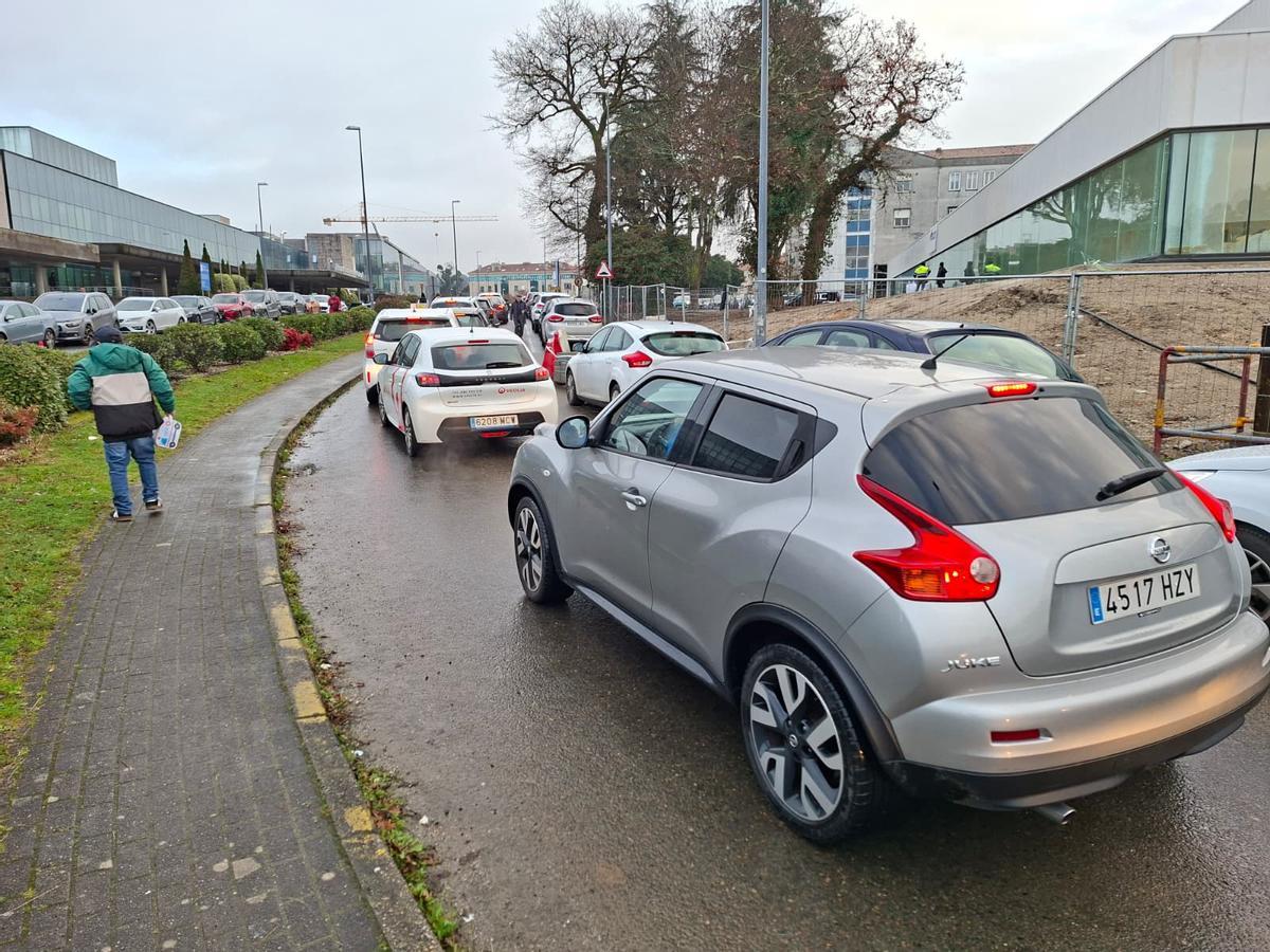 La huelga de buses vuelve a poner en jaque el tráfico en Santiago La huelga de buses vuelve a poner en jaque el tráfico en Santiago