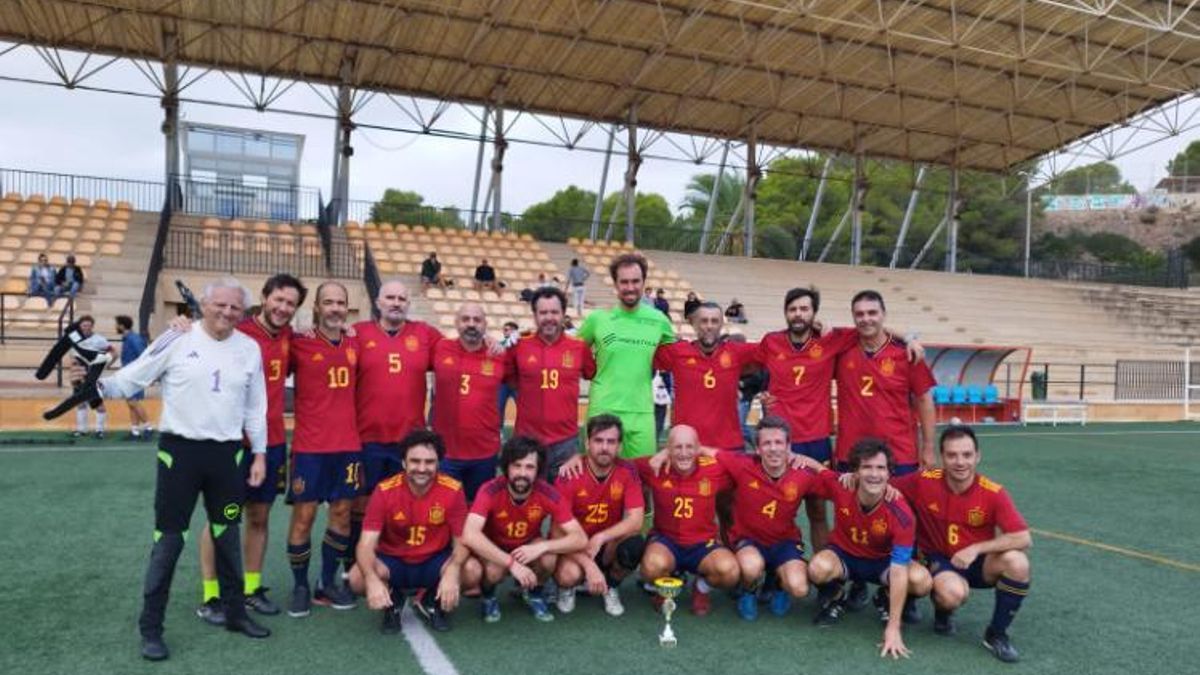 Cervantina, en un lugar de la cancha...